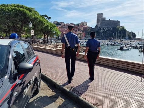 Lerici Escortes avec services